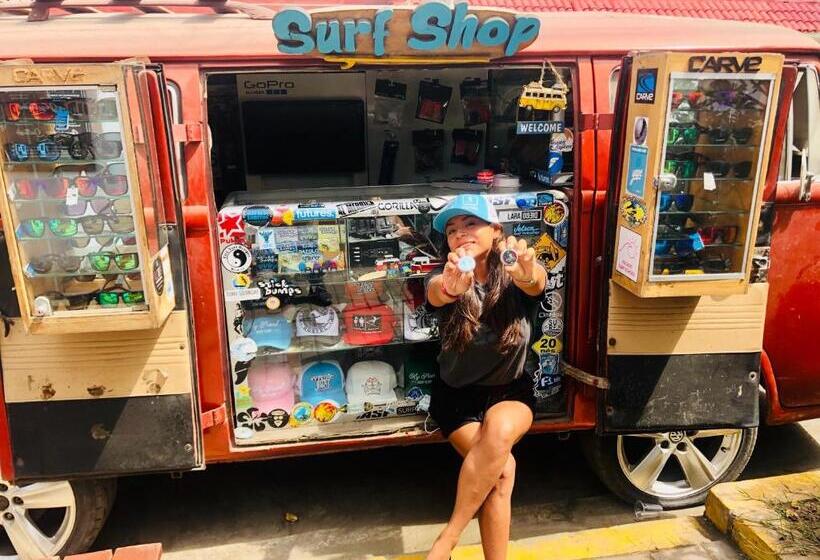 Surf Hostel My Friends