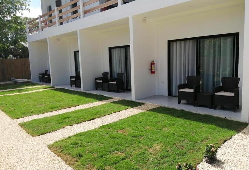 هاستل Christelle Inn