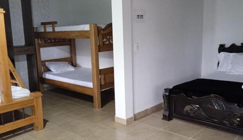 호스텔 Estaciones