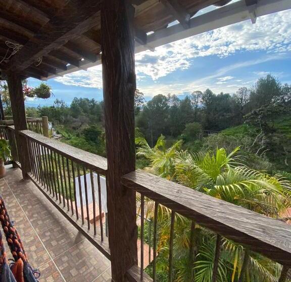 호스텔 Estaciones