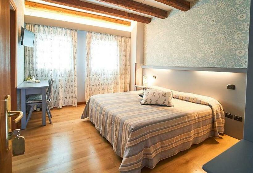 ベッドアンドブレックファースト Agriturismo Roccat