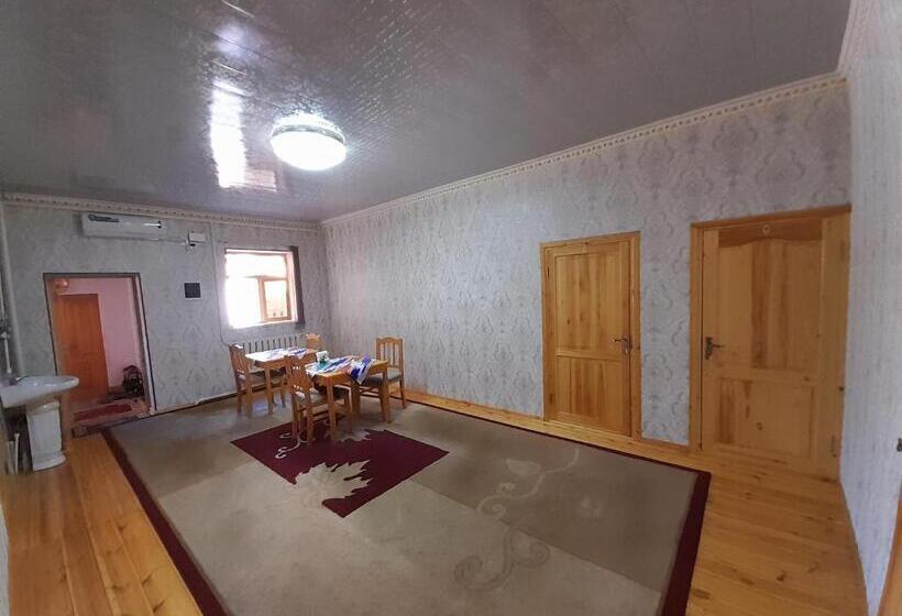 ベッドアンドブレックファースト Khiva Abdulla Guest House