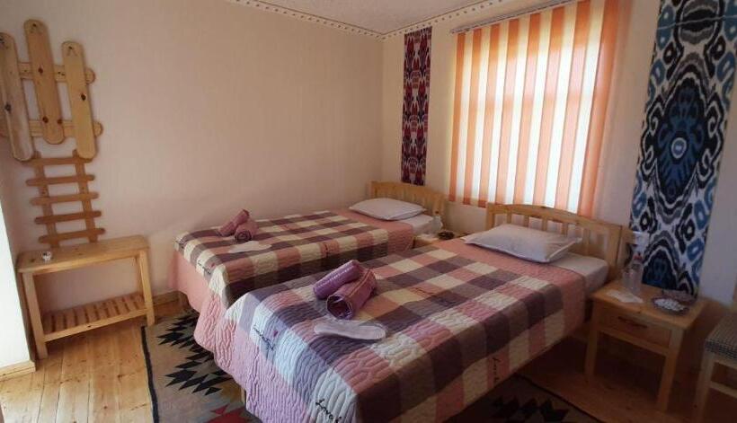 ベッドアンドブレックファースト Khiva Abdulla Guest House