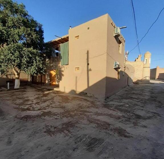 ベッドアンドブレックファースト Khiva Abdulla Guest House