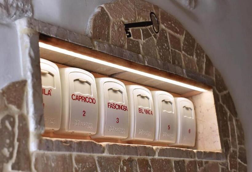 Bed and Breakfast L Angolo Di Gaudì, Alcoba Blanca