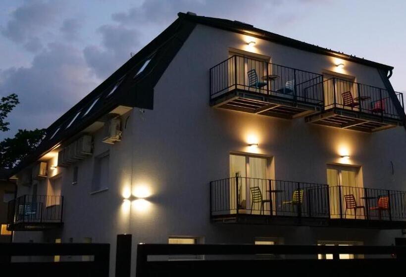 酒店 Anna Villa Füred Boutique Rooms