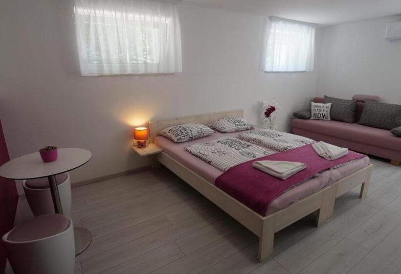 酒店 Anna Villa Füred Boutique Rooms