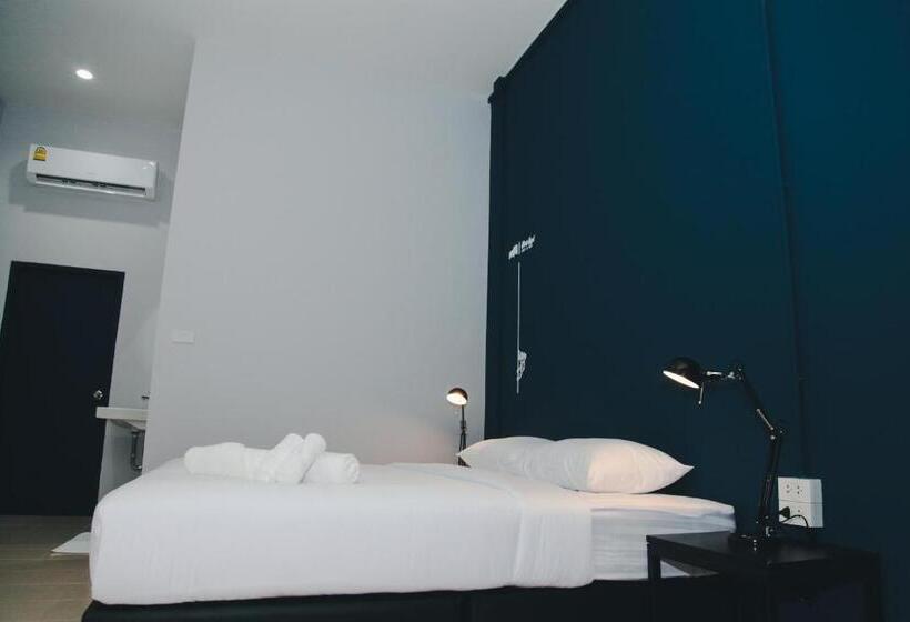 هتل Bluebed