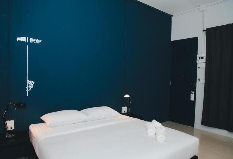 فندق Bluebed