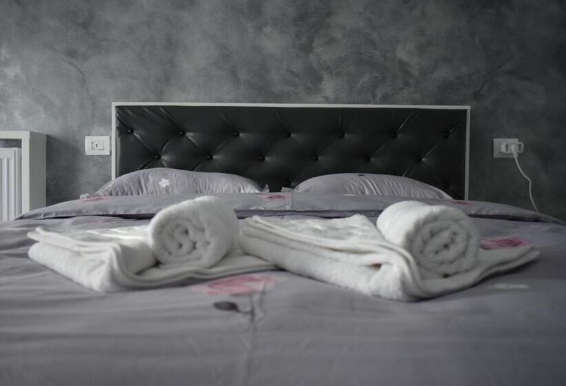 酒店 Cazare Moldi Btt