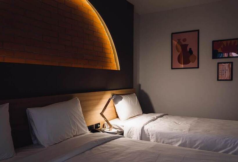 Clay Hotel Udonthani