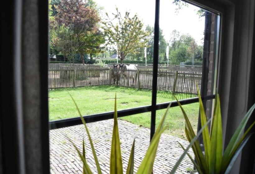 호텔 Groepsboerderij 20 Pers