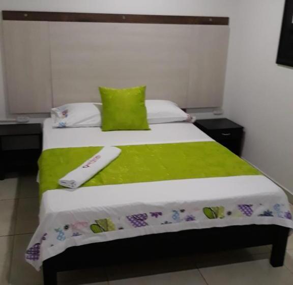 בית מלון כפרי Plaza Centro