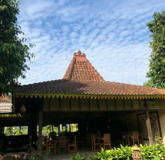 בית מלון כפרי Wm Borobudur
