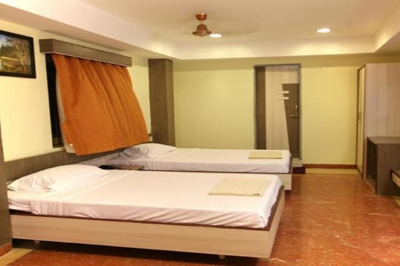 فندق Shiva Residency