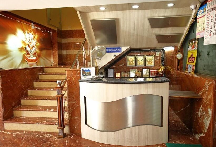 בית מלון כפרי Shiva Residency