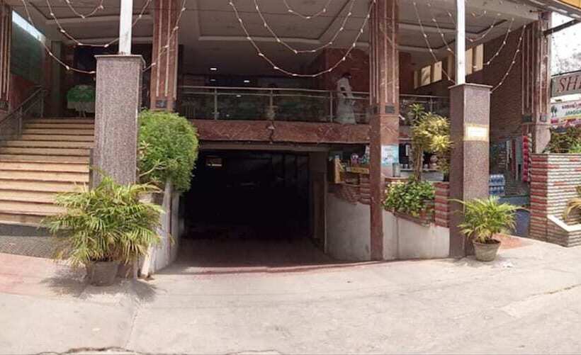 فندق Shiva Residency