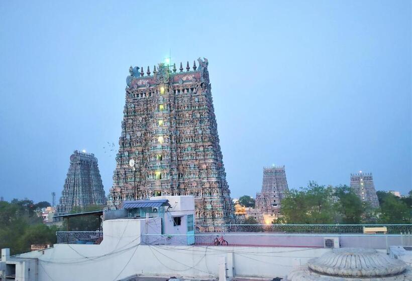 هتل Temple View Annex