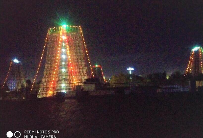 Отель Temple View Annex