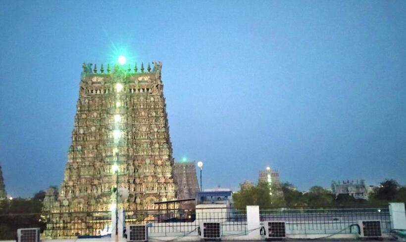 Отель Temple View Annex