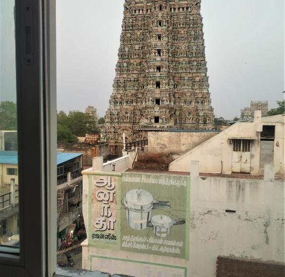 Отель Temple View Annex