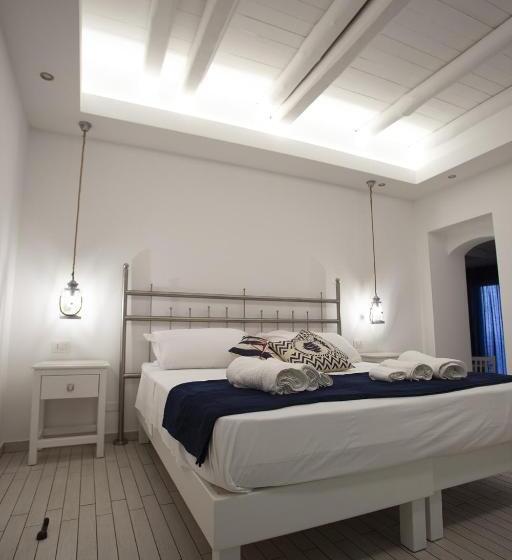 Le Tolde Del Corallone