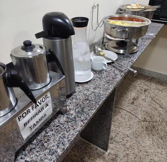 Londres Royal Hotel Cama De Alvenaria