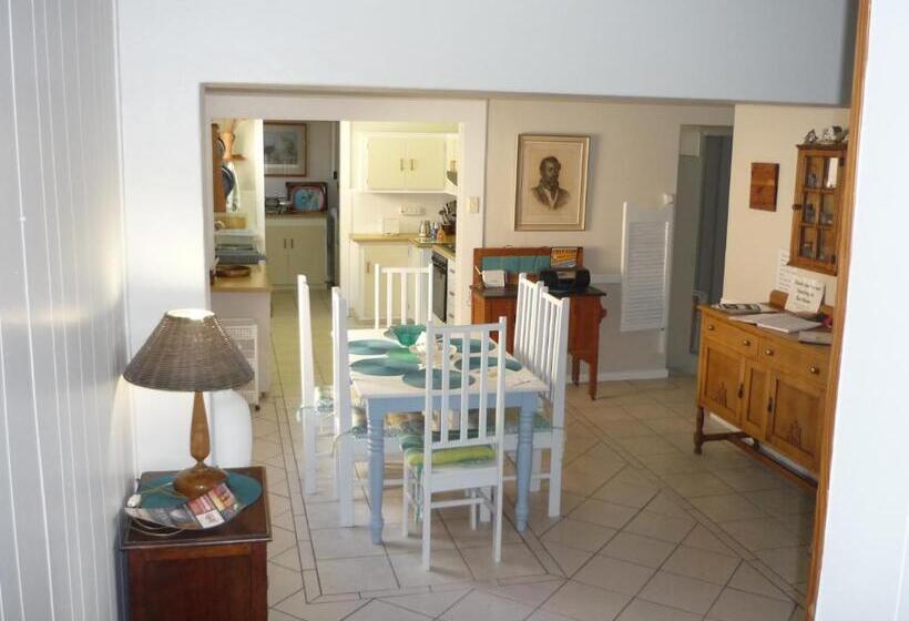 پانسیون A1bay View Collection Cottage & Apartment Sea Facing