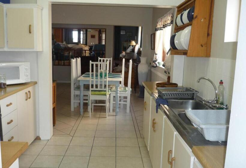 پانسیون A1bay View Collection Cottage & Apartment Sea Facing