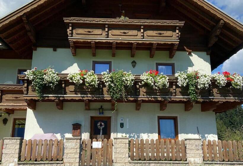 بنسيون Haus Sperleiten