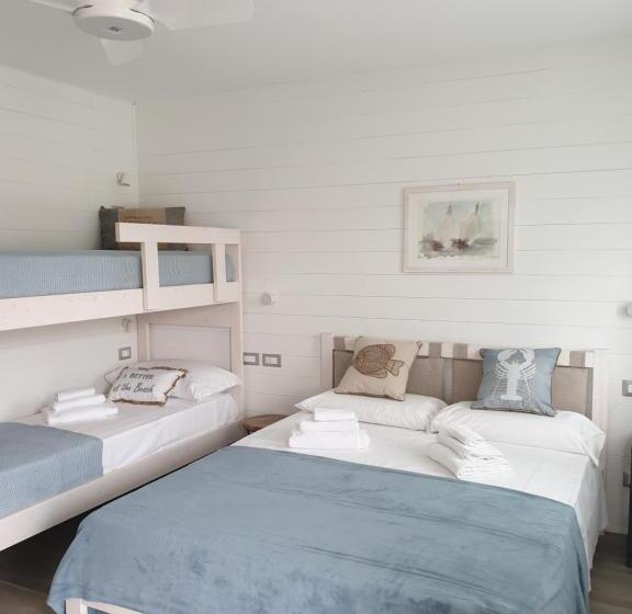 펜션 Laura E Christian   Rooms