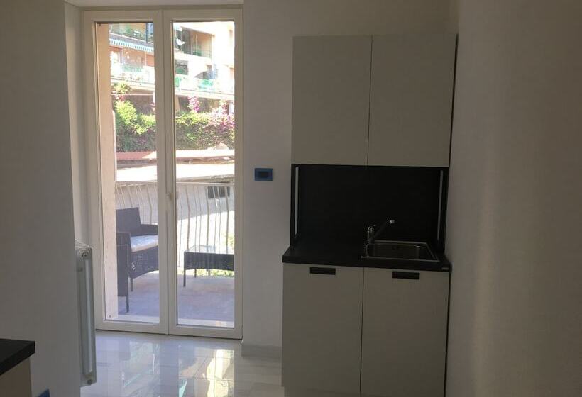 پانسیون Le Divine Di Via Olivieri   Reception Via Xxv Aprile 5