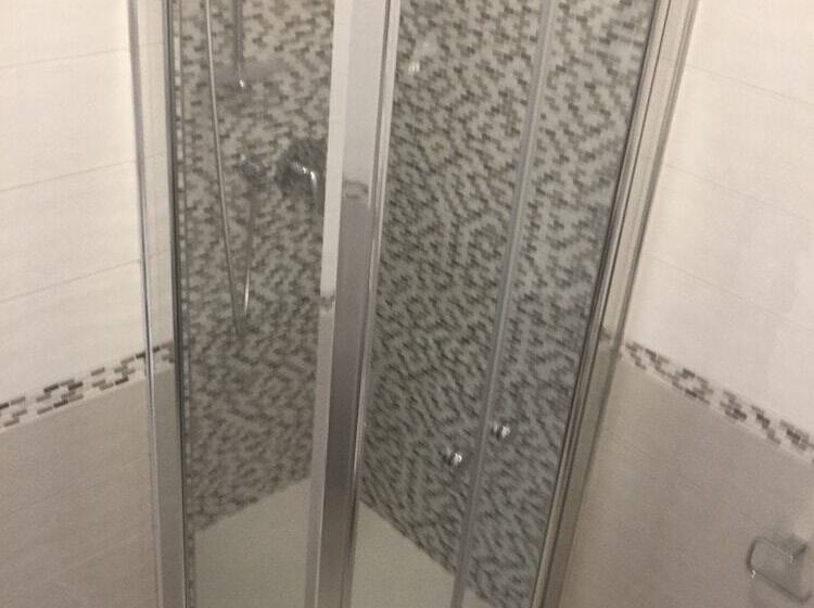 پانسیون Le Divine Di Via Olivieri   Reception Via Xxv Aprile 5