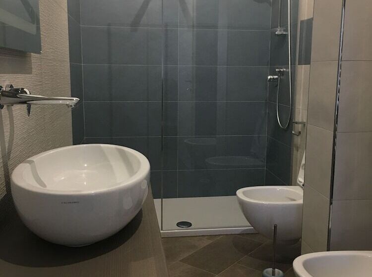 پانسیون Le Divine Di Via Olivieri   Reception Via Xxv Aprile 5