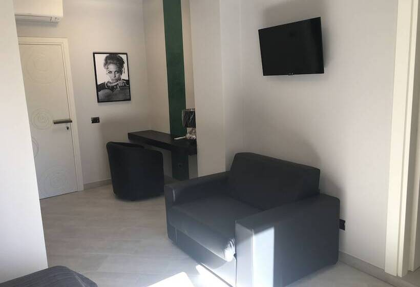 پانسیون Le Divine Di Via Olivieri   Reception Via Xxv Aprile 5