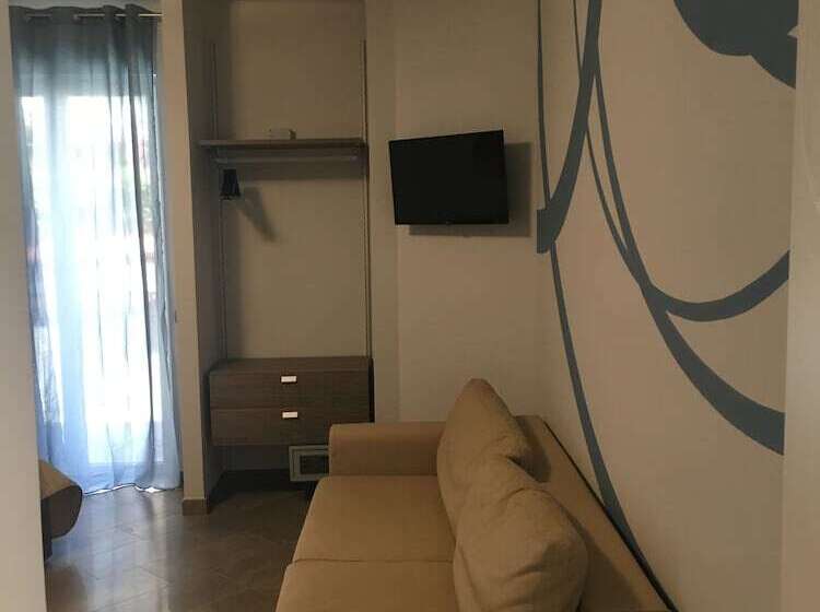 پانسیون Le Divine Di Via Olivieri   Reception Via Xxv Aprile 5