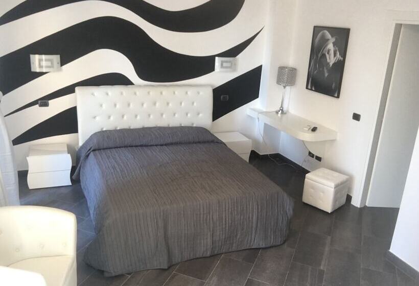 پانسیون Le Divine Di Via Olivieri   Reception Via Xxv Aprile 5