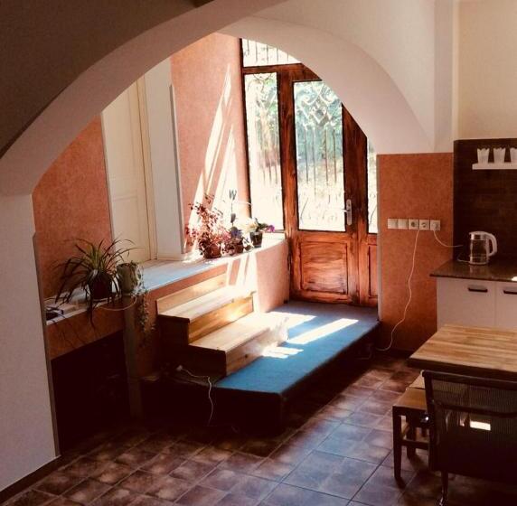 پانسیون Luca Lili