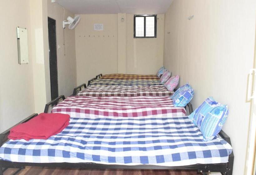 פנסיון Mango Guest House