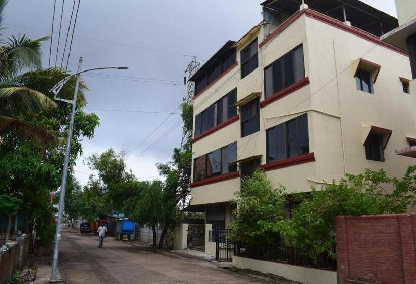 פנסיון Mango Guest House