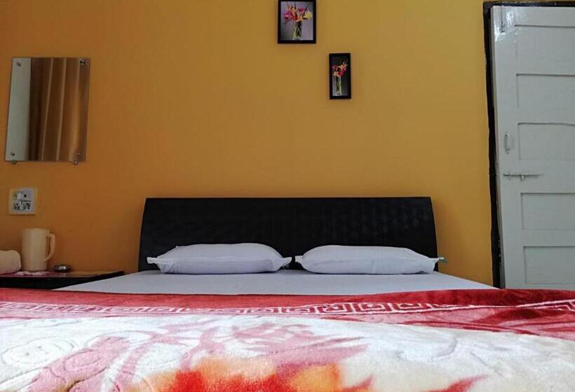 פנסיון Mango Guest House
