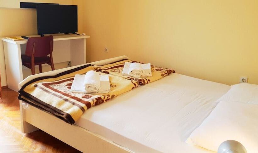 پانسیون Momo Sea View Apartments