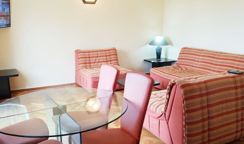 پانسیون Momo Sea View Apartments