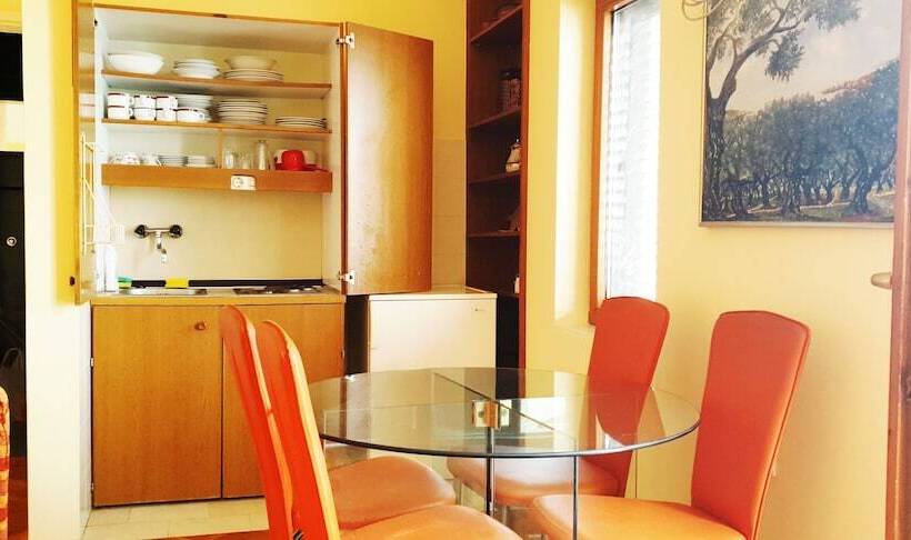 پانسیون Momo Sea View Apartments