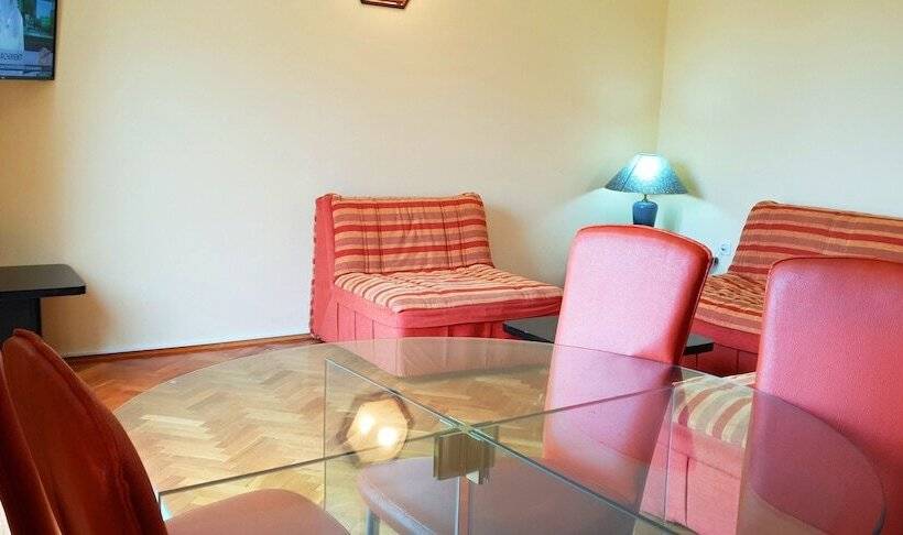 پانسیون Momo Sea View Apartments