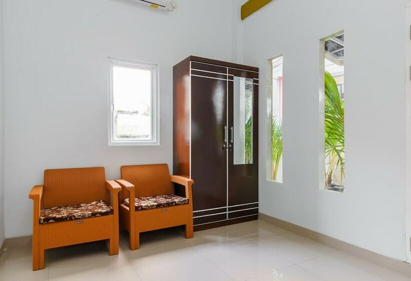 펜션 Reddoorz Syariah Near Simpang Sekip Palembang