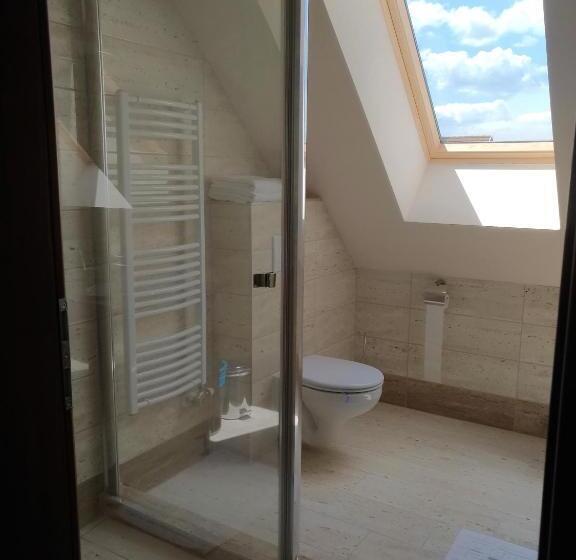 ペンション St. Hubert Vendégház