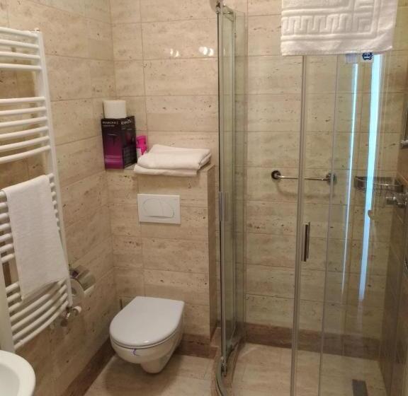 ペンション St. Hubert Vendégház