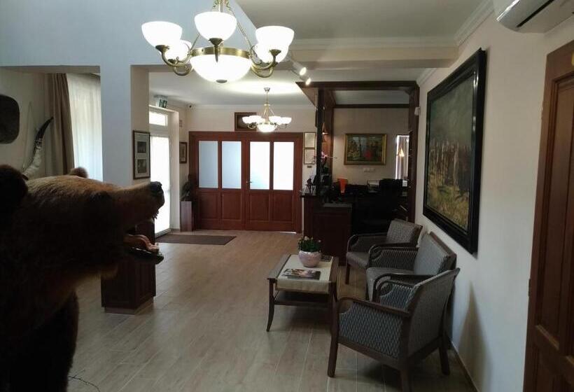 ペンション St. Hubert Vendégház