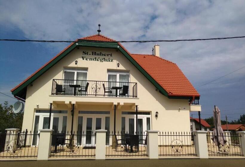 ペンション St. Hubert Vendégház
